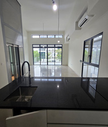 Belgravia Ace (D28), Terrace #613209641